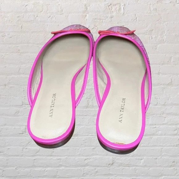 Ann Taylor Pink & Tan Leather Slip-On Casual Chic Slides Flats Size 6.5 - Picture 2 of 7